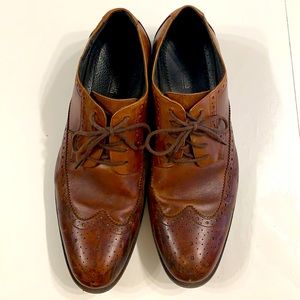 Men’s dress shoes